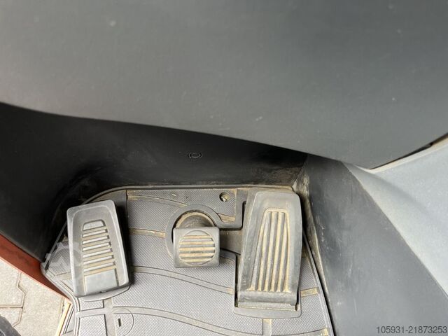 Schubmaststapler BT RRE140H