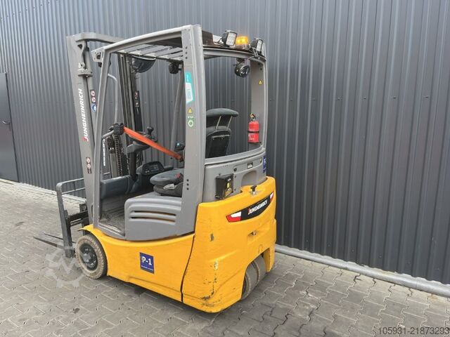 Elektro 3 Rad-Stapler Jungheinrich EFG215