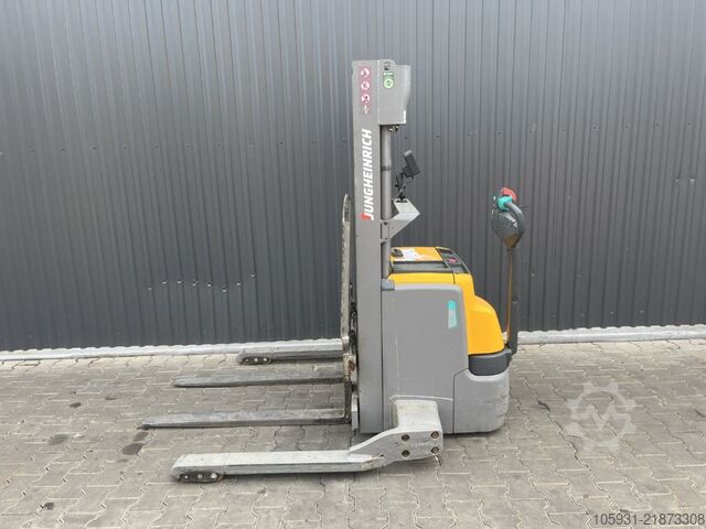 Deichselstapler Jungheinrich EJC214b