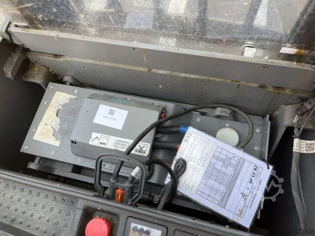 Deichselstapler Jungheinrich EJC214b