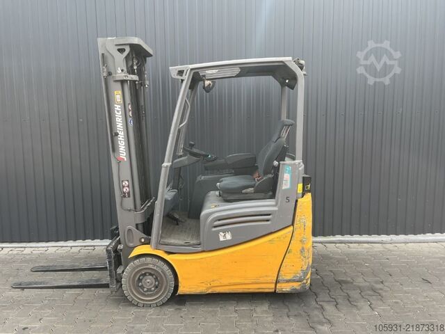 Elektro 3 Rad-Stapler Jungheinrich EFG213