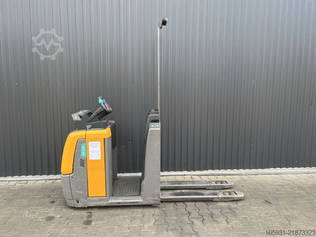 Niederhubkommissionierer Jungheinrich ECE220