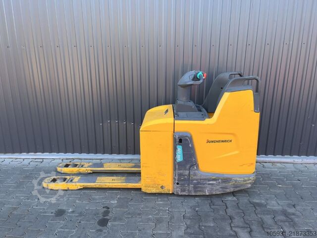 Niederhubwagen Jungheinrich ERE120