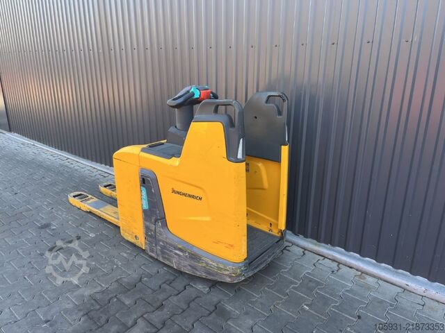Niederhubwagen Jungheinrich ERE120