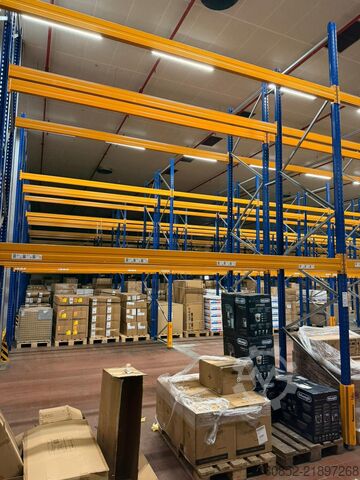Kraftige reoler til pallereoler 14 lfm Jungheinrich MPB Palettenregale H: 500cm, Fachlast: 2100 kg