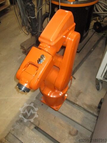 หุ่นยนต์อุตสาหกรรม ABB Robotics IRB120 IRC5 M2004
