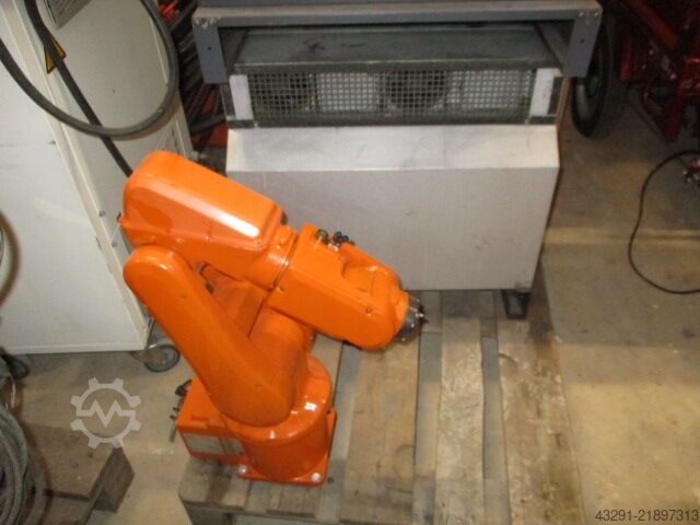 หุ่นยนต์อุตสาหกรรม ABB Robotics IRB120 IRC5 M2004