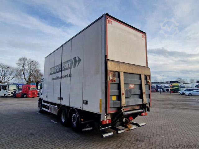 Refrigerated/frozen transport Mercedes-Benz Actros 2646 6x2 - Isolated box with sidedoors -...