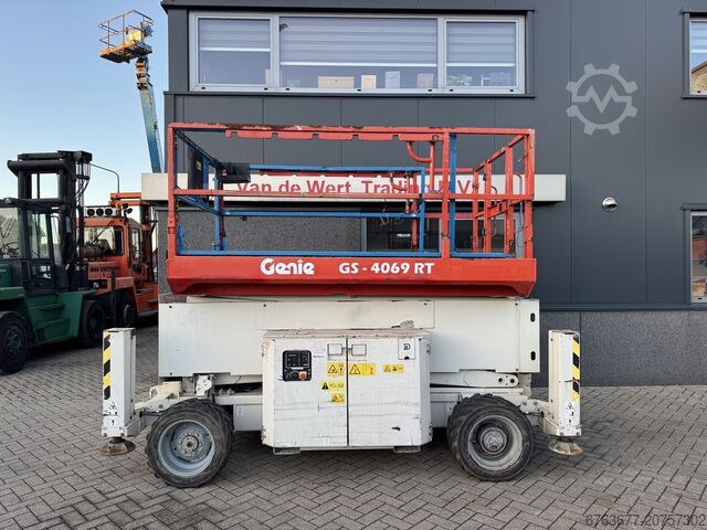 GENIE GS 4069 RT pacēlājs / darba platforma, 14 m darba augstums, 4x4, Kubota DĪZELIS, 2012 GENIE GS 4069 RT Hoogwerker / Arbeitsbuhne 14mtr werkhoogte 4x4 Kubota DIESEL 2012