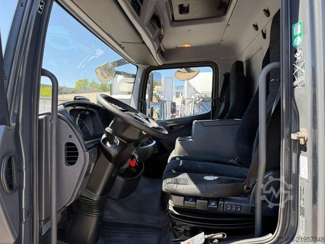 厢式货车 MERCEDES-BENZ ATEGO 818 L Koffer 7,2 m LBW 1 TO.*SEITENTÜR