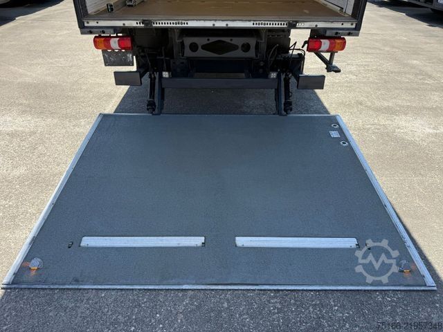 厢式货车 MERCEDES-BENZ ATEGO 818 L Koffer 7,2 m LBW 1 TO.*SEITENTÜR