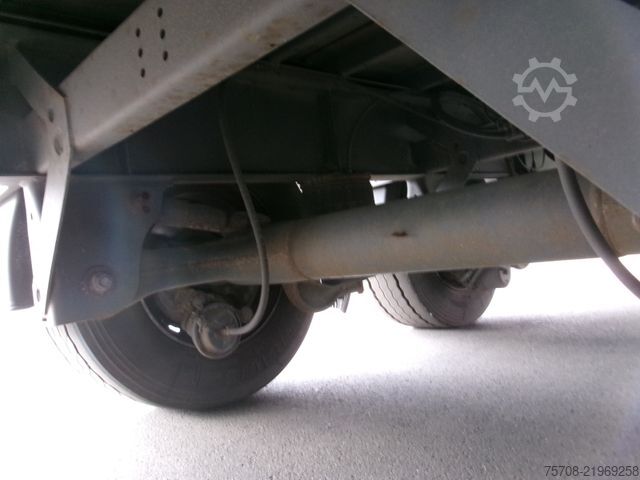 รถบรรทุกเครื่องดื่ม MERCEDES-BENZ 2545 Actros*kpl Zug*2x LBW*2x 7,7m*Lift/Lenk*Ret