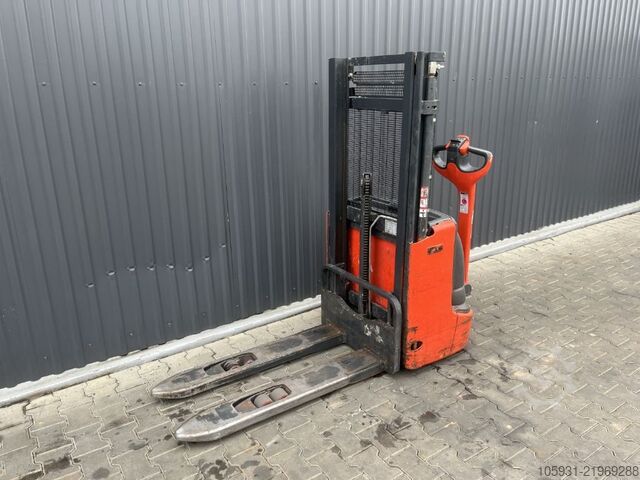 Empilhador de pedestres Linde L12