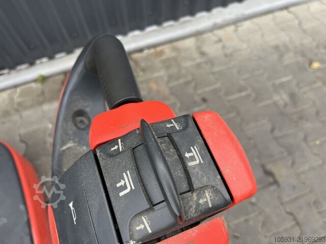 Empilhador de pedestres Linde L12L