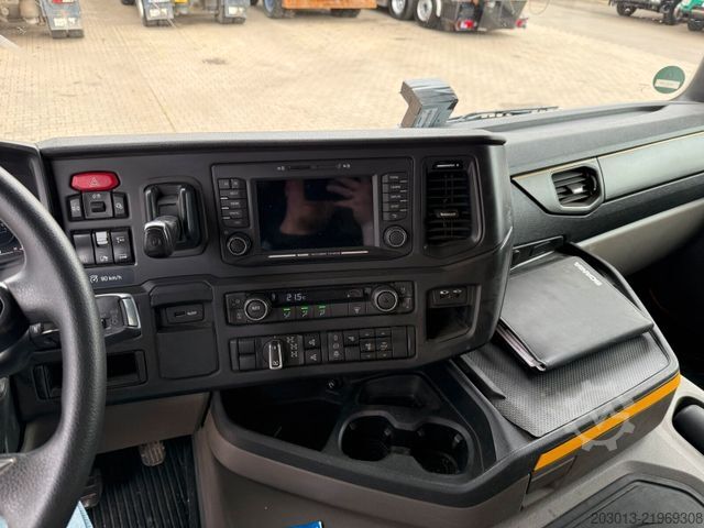Standardowy ciągnik siodłowy SCANIA 450 XT 4x4 Euro 6 SZM Kipphydraulik Blatt / Luft