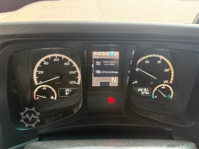 Standardowy ciągnik siodłowy MERCEDES-BENZ AROCS 2643 6x4 SZM - Kipphyd. Euro 6