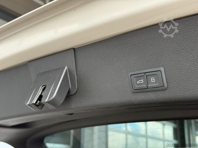 Minibus AUDI 55 quattro Allrad