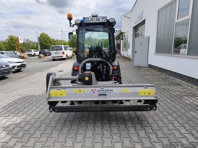 Kompaktni traktor Solis 26 9+9 Kabine