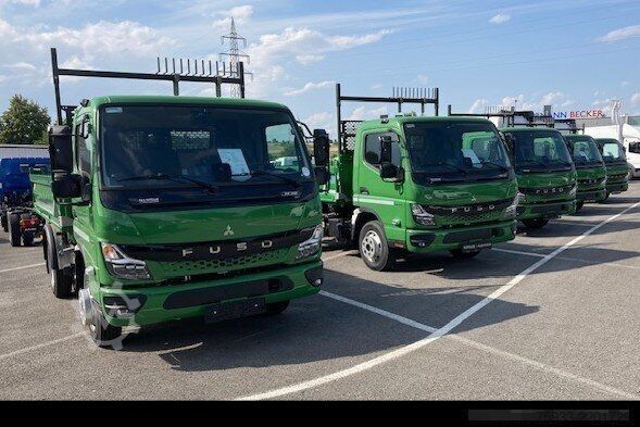 Xe tải ben 3 chiều FUSO Canter 7C18 Meiller-Trigenius-Dreiseitenkipper