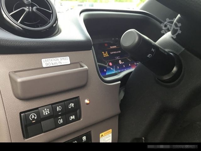 Autoutilitară basculantă trilaterală MITSUBISHI Canter 7C18 Meiller-Trigenius-Dreiseitenkipper