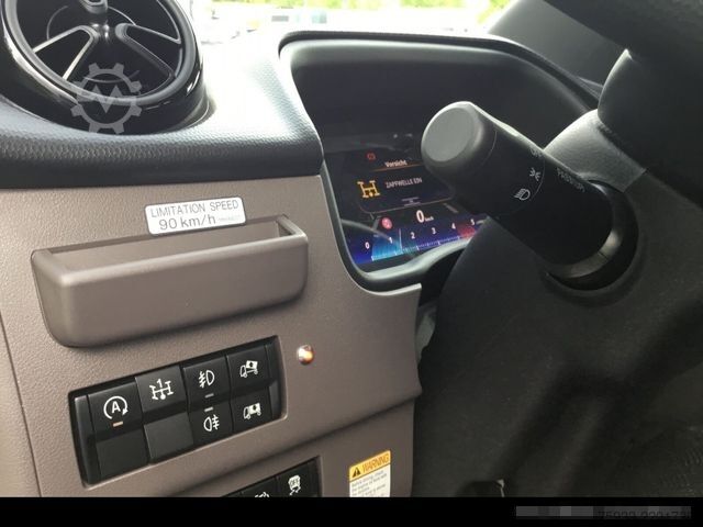 Autoutilitară basculantă trilaterală MITSUBISHI Canter 7C18 Meiller-Trigenius-Dreiseitenkipper