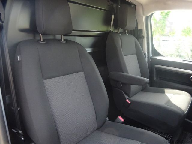 Duba panelată OPEL Vivaro Kasten 177PS Autm. XL Navi Winter