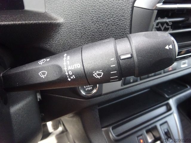Duba panelată OPEL Vivaro Kasten 177PS Autm. XL Navi Winter