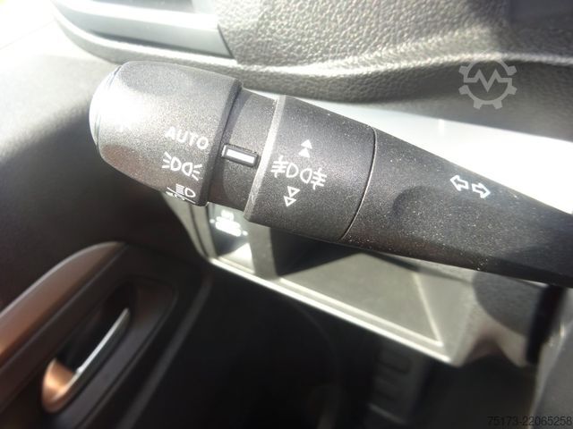 Duba panelată OPEL Vivaro Kasten 177PS Autm. XL Navi Winter