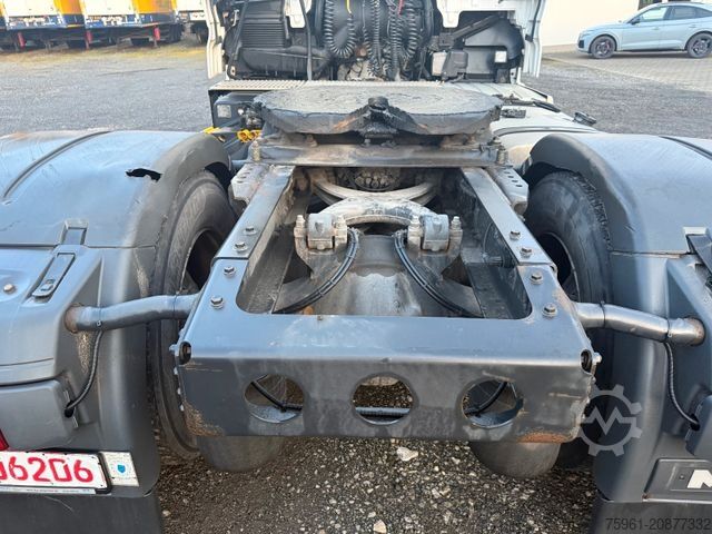 Standard tractor unit MAN TGX 18.480 BLS XLX / 2-Liegen