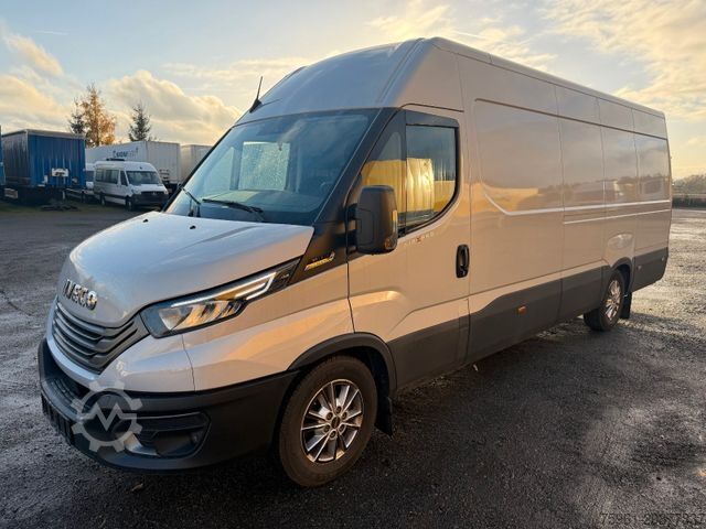 Furgons ar kasti IVECO Daily 35S21 (35-210) Kastenwagen