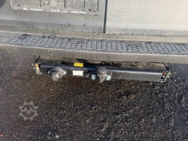 Furgons ar kasti IVECO Daily 35S21 (35-210) Kastenwagen