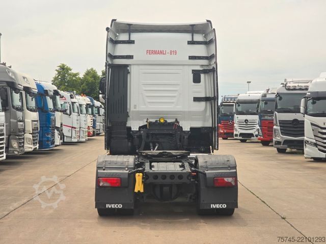 وحدة جرار قياسية IVECO 530 S -WAY* RETARDER * STANDKLIMA * ACC