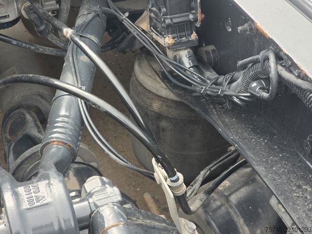 وحدة جرار قياسية IVECO 530 S -WAY* RETARDER * STANDKLIMA * ACC
