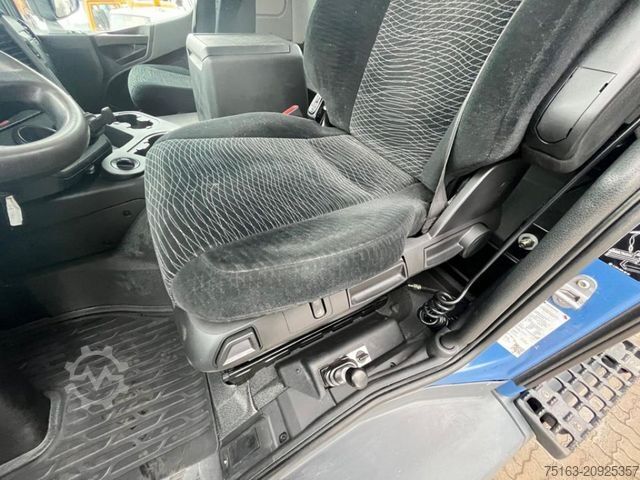 Třístranný sklápěč MERCEDES-BENZ Arocs 2643 K 6x4 3-Achs Kipper Meiller