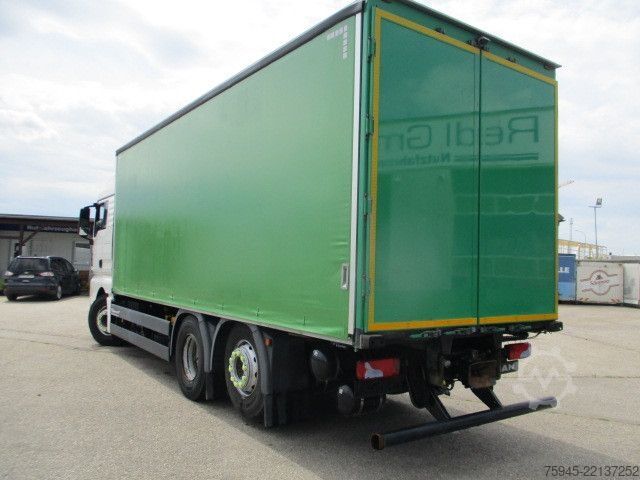 Camión de bebidas MAN TGX 26.440, Getränkeaufbau mit Schiebeplane