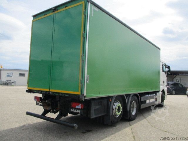 Camión de bebidas MAN TGX 26.440, Getränkeaufbau mit Schiebeplane