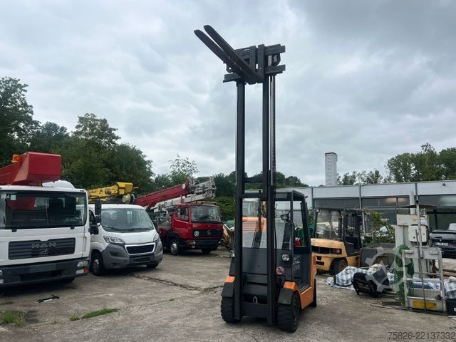 Carretilla elevadora frontal STILL R 70-25 Gas 2.5T Nutzlast