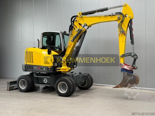 Máy xúc bánh lốp Wacker Neuson EW 65