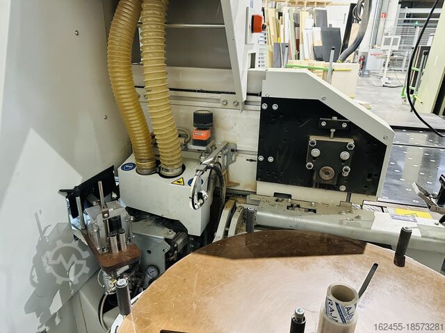 Mașină de bandaj de margine BIESSE AKRON 1440 Airforce