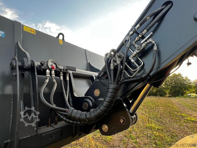 Teleskooppikäsittelijä Case IH JCB Manitou 742 Farmlift