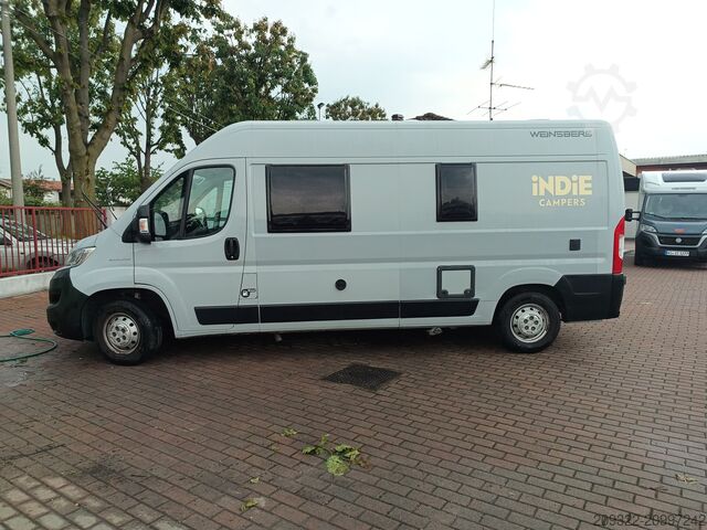 Caravana/autocaravana Fiat Weinsberg Carabus 600 K | 4 posti letto | Completamente attrezzato