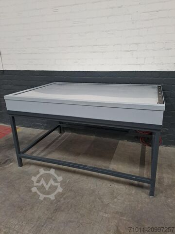 Mesas de medição com caixa de luz para papel GKC D2