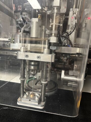 Stroj na rezanie textílií OROX T300