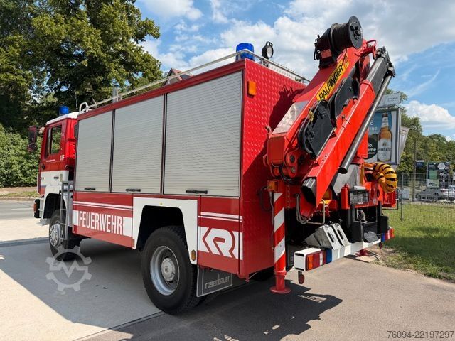 厢式货车 MAN 17.232 4x4 KRAN SEILWINDE Kran und LKW