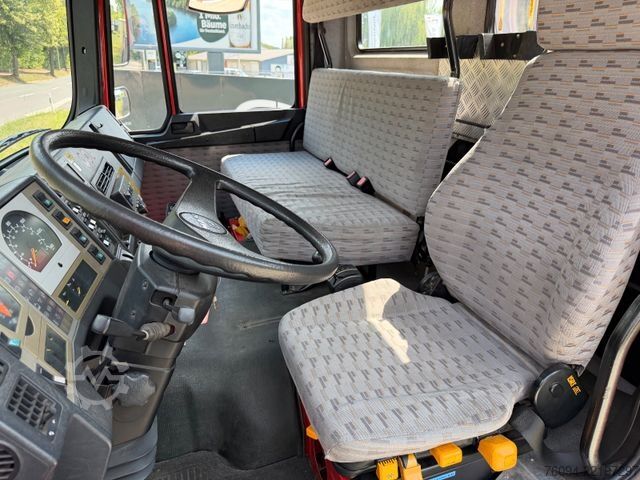 厢式货车 MAN 17.232 4x4 KRAN SEILWINDE Kran und LKW