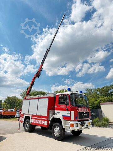 卡车装载式起重机 MAN 17.232 4x4 KRAN SEILWINDE Kran und LKW