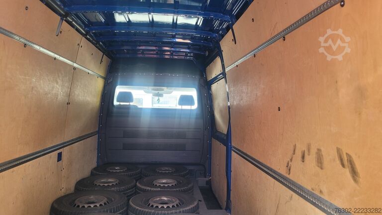 Furgoneta de caja alta VW Crafter 35 lang und hoch L3H2 Schalter
