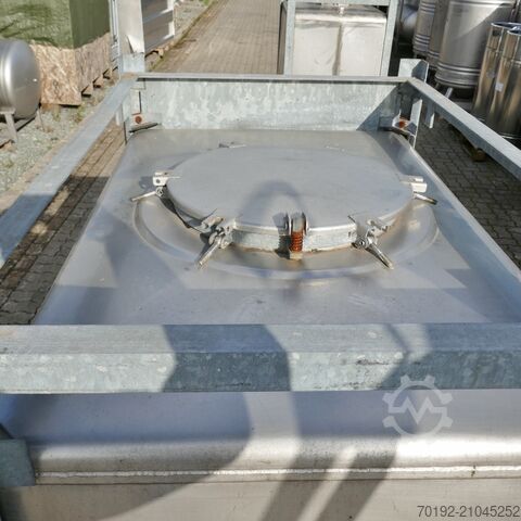 Контейнер от 1000 литра, изработен от V4A  9754