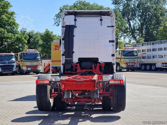 Chassis com cabina Volvo FH 16.750 Globetrotter 8x4*4 - Chassis - Retard...