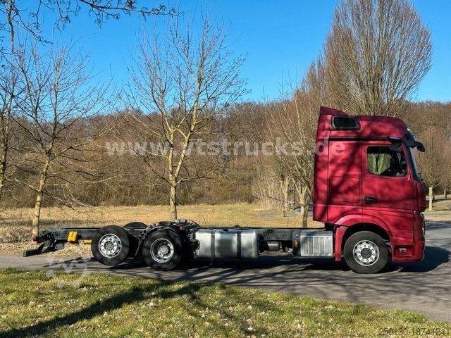 هيكل الشاحنة MERCEDES-BENZ Actros 2551 Big Space LED   6x2 Lenk+Lift